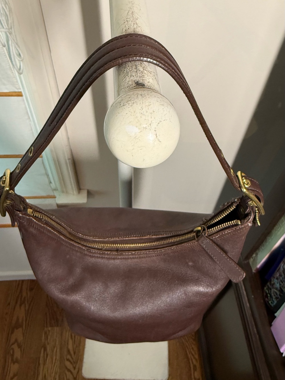 Vintage Coach Legacy West Hobo 9823 Leather Bag in Brown - Picture 2 of 7